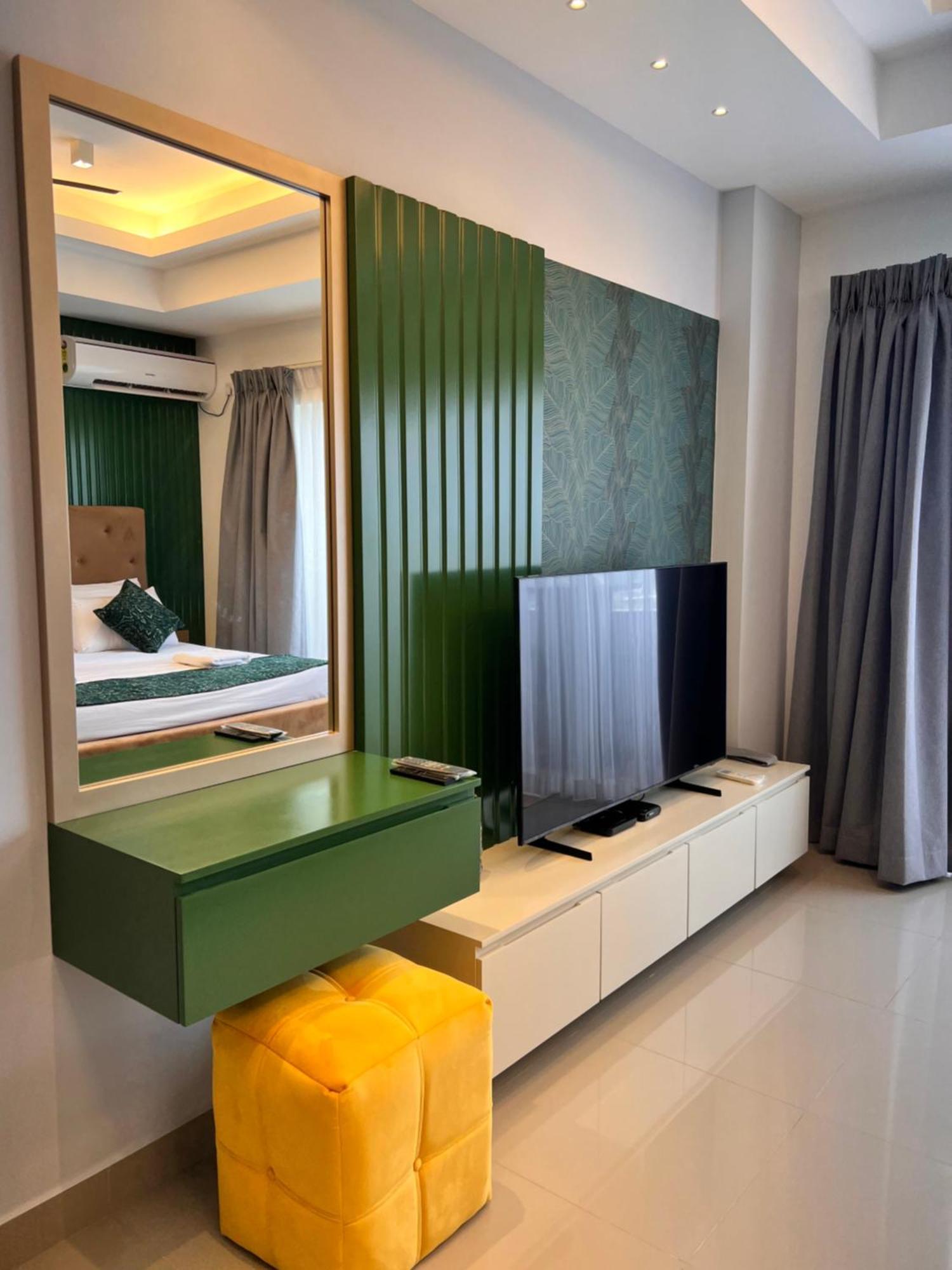 Ocean Breeze Negombo- Tidesend Luxury Beach Apartments المظهر الخارجي الصورة