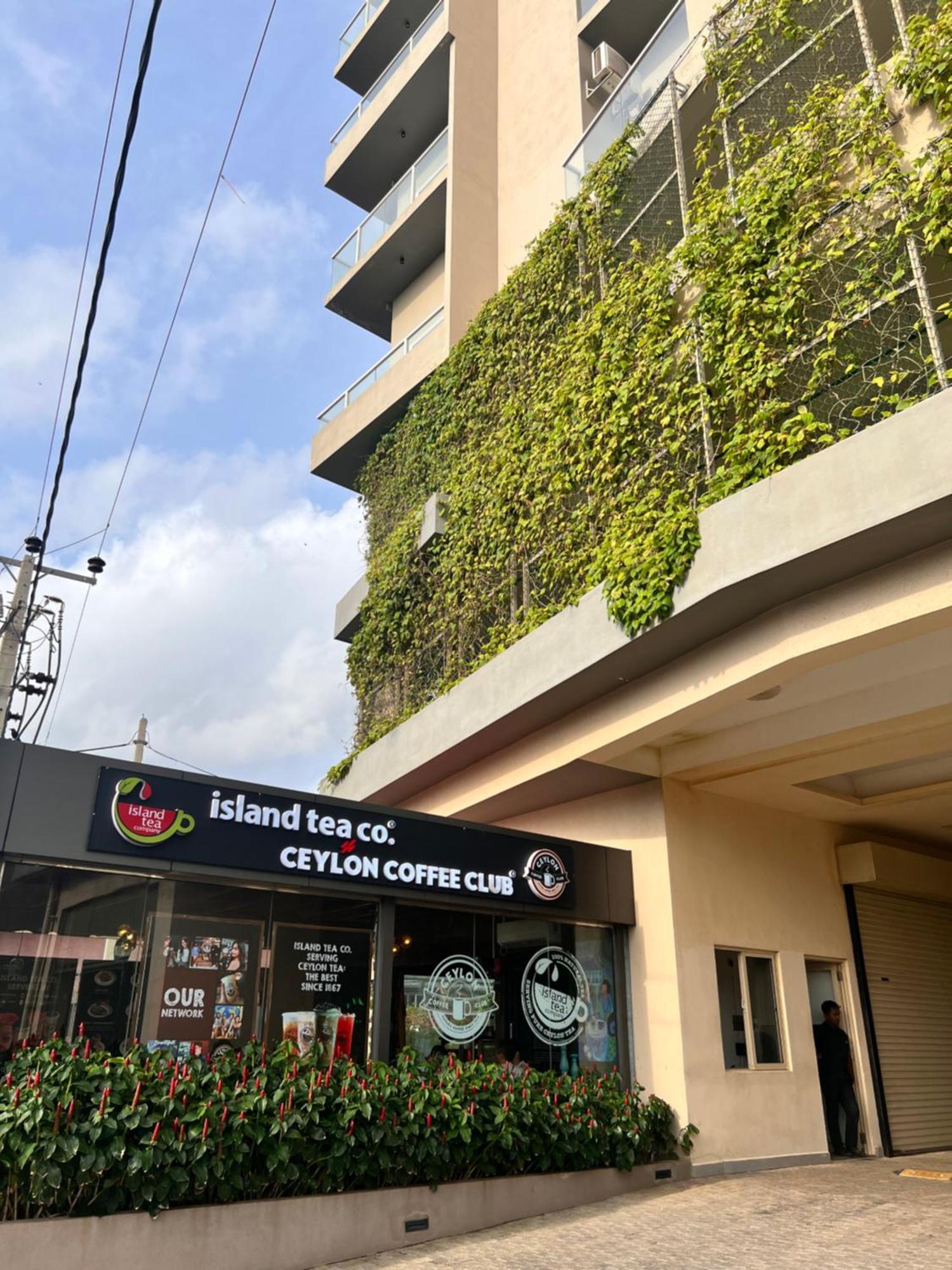 Ocean Breeze Negombo- Tidesend Luxury Beach Apartments المظهر الخارجي الصورة
