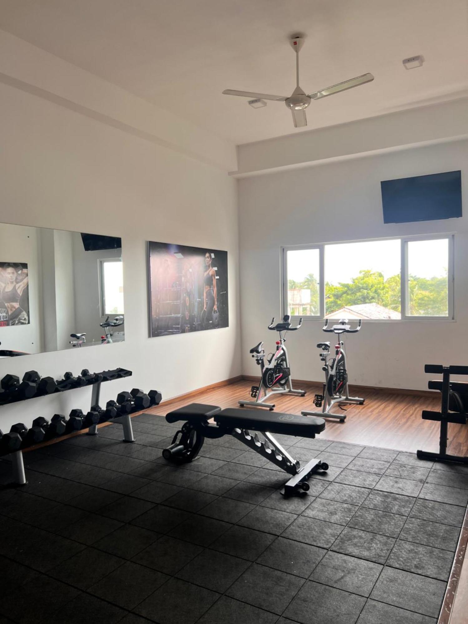 Ocean Breeze Negombo- Tidesend Luxury Beach Apartments المظهر الخارجي الصورة