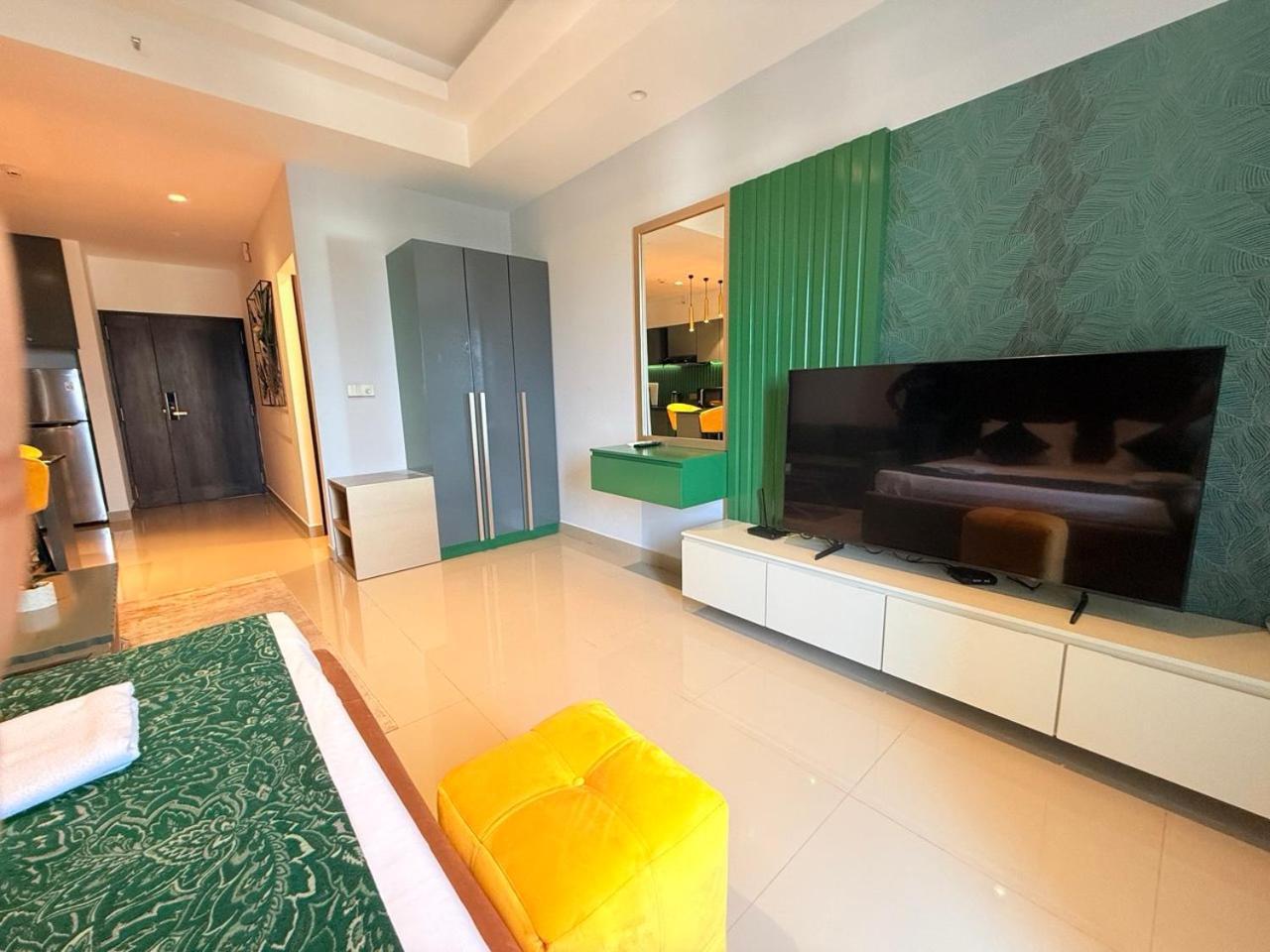 Ocean Breeze Negombo- Tidesend Luxury Beach Apartments المظهر الخارجي الصورة